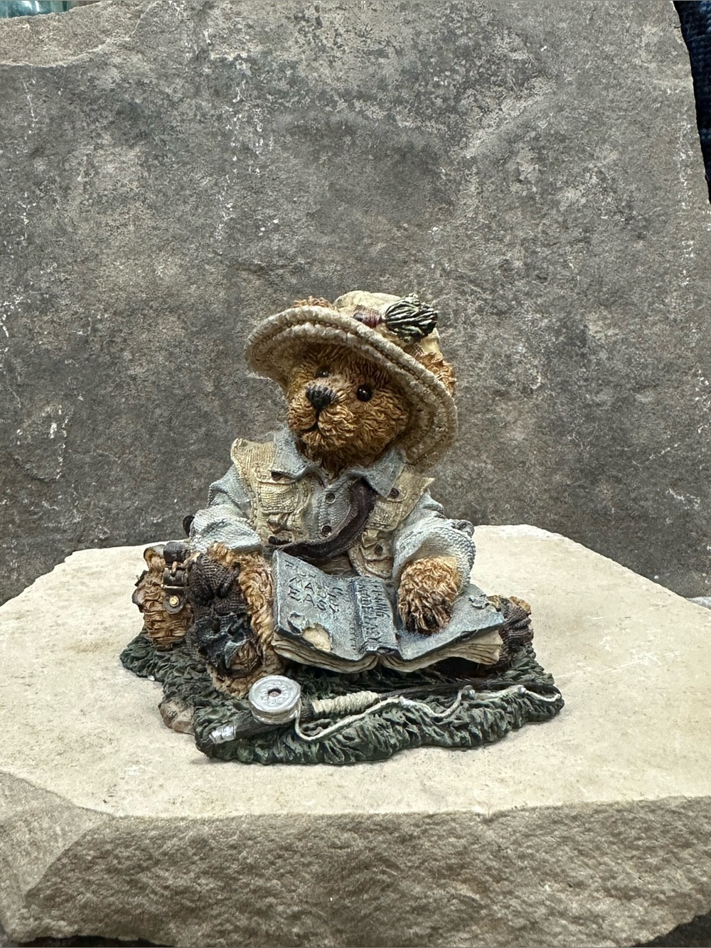 Boyd’s Bears Collectible Brown Bear 🐻 ‘Gone Fishing’ 🎣